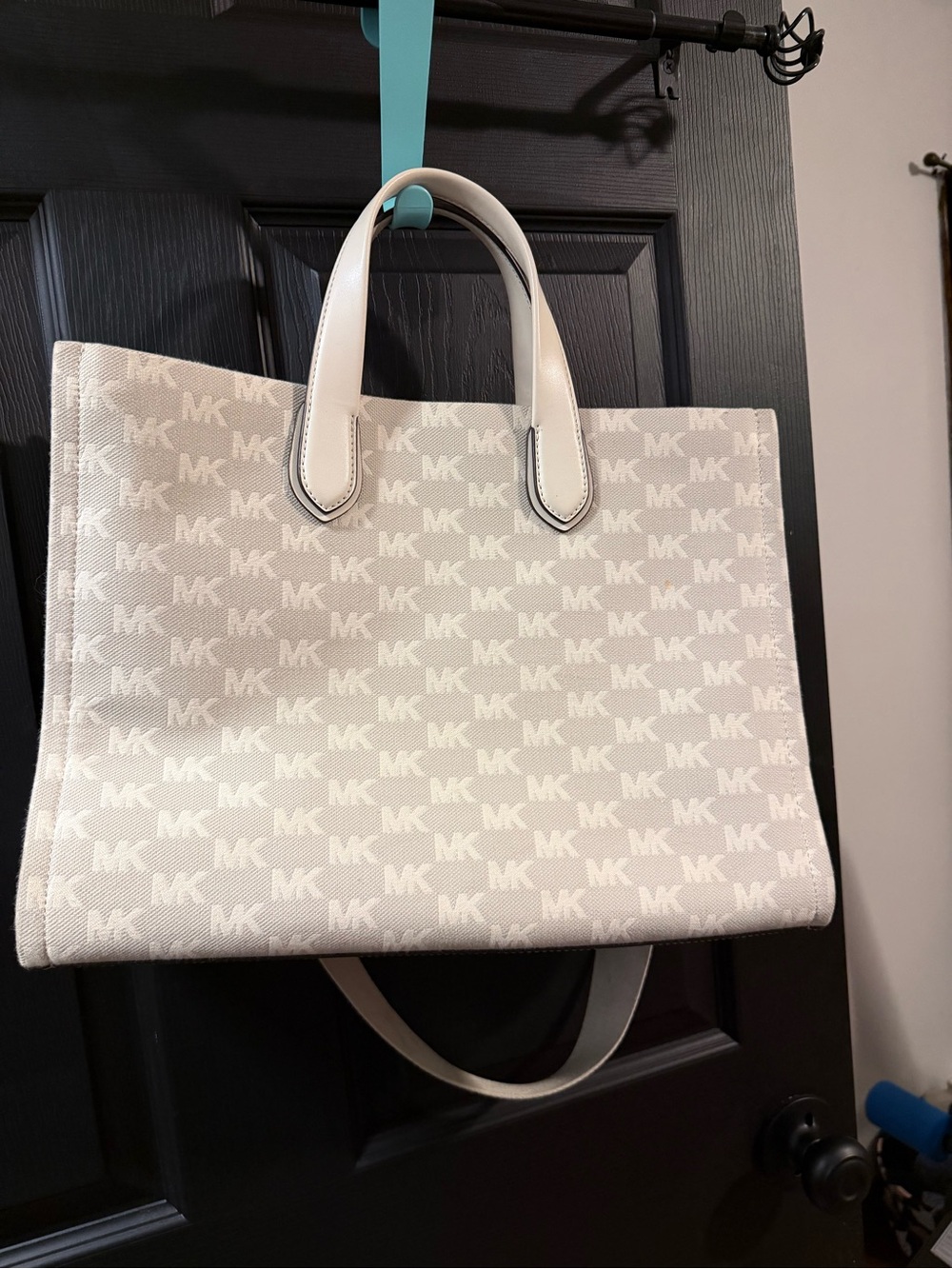 Michael Kors Cream/White MK Signature Tote